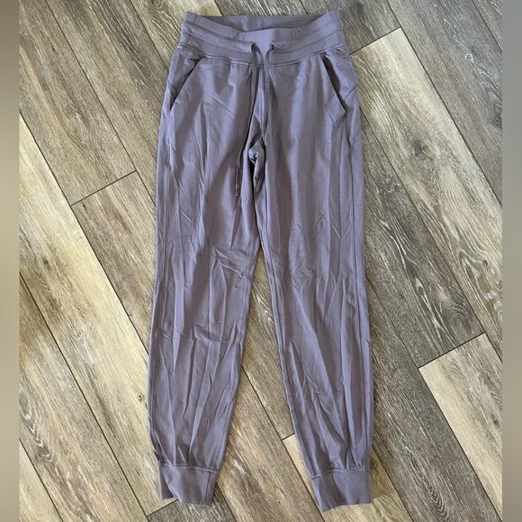 Lululemon Ready to Rulu High Rise Jogger Pants Dusky Lavender Size 4 - Picture 3 of 10